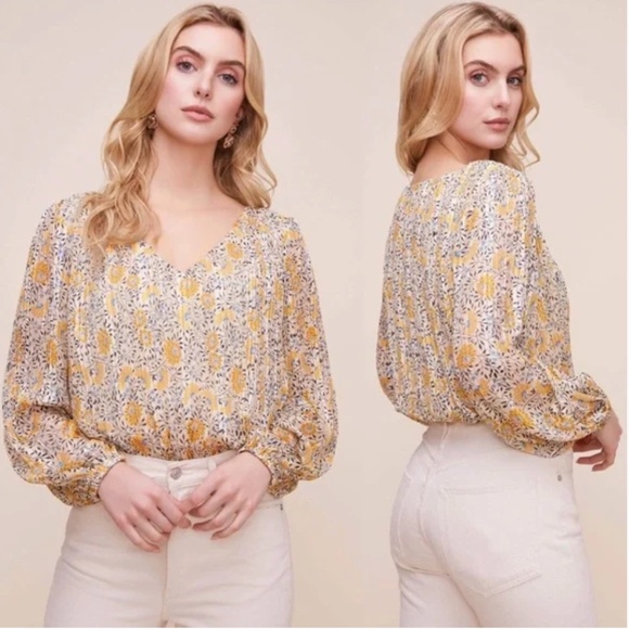 ASTR the Label V-Neck Pleated Long Sleeve Floral Cream Blue Sunflower Yellow Top - Picture 1 of 9